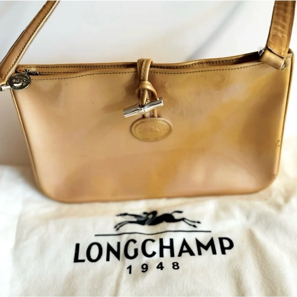 Vtg Longchamp-Classic Sophisticated Gold hued patent leather classic handbag - Picture 2 of 13